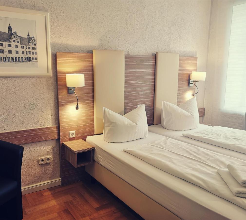 Hotel Goldener Anker Торгау Екстериор снимка