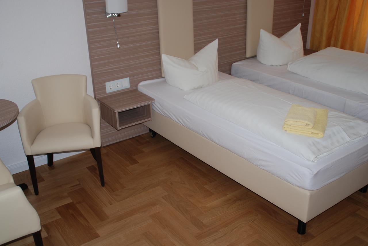 Hotel Goldener Anker Торгау Екстериор снимка