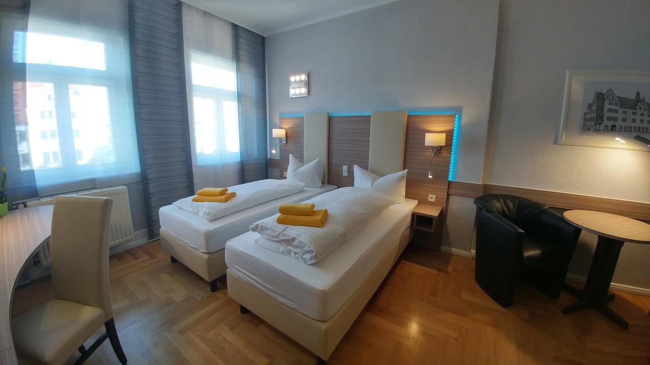 Hotel Goldener Anker Торгау Екстериор снимка